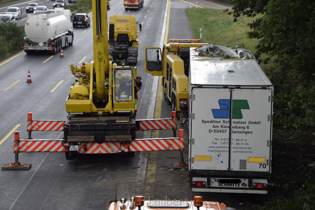 Schwerer VU A 3 Rich Oberhausen Hoehe AK Leverkusen P878.JPG - Miklos Laubert